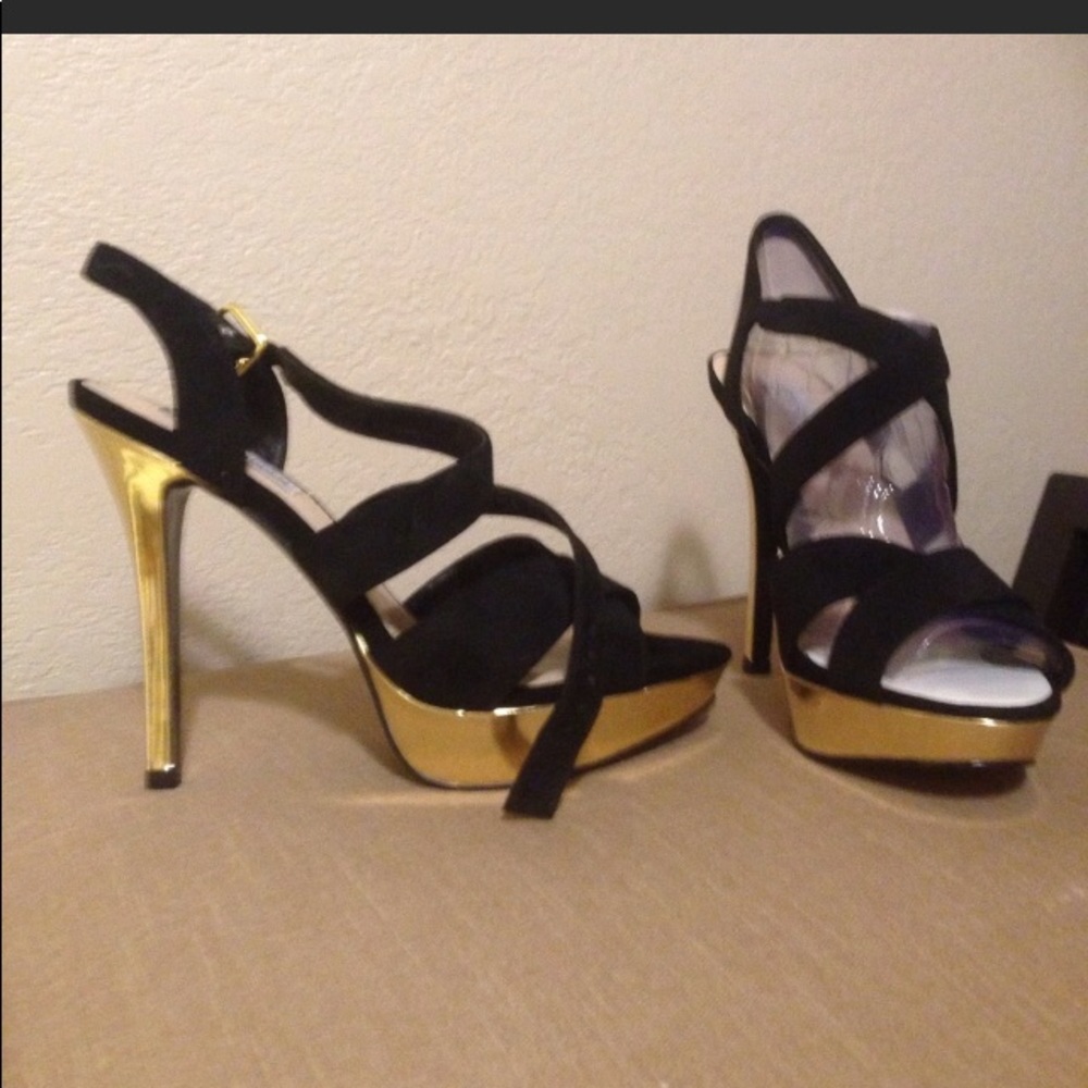 Steven Madden black heels